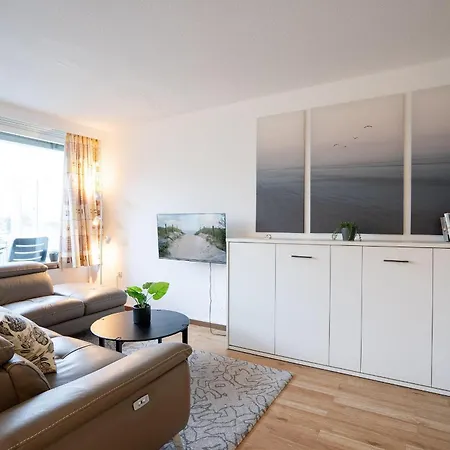 Ter-215-terrassenhuegel-seeblick * Scharbeutz